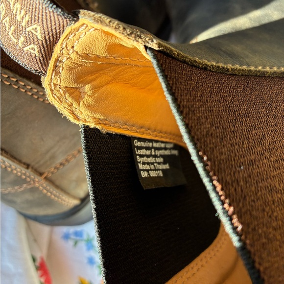 Blundstone Chelsea Boots - Picture 8 of 8